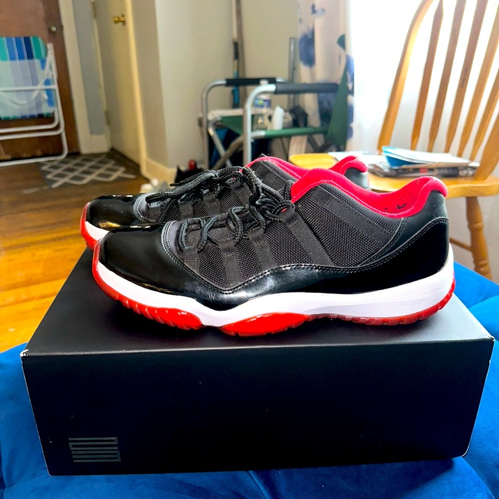 Air Jordan 11 Retro Low ‘Bred’